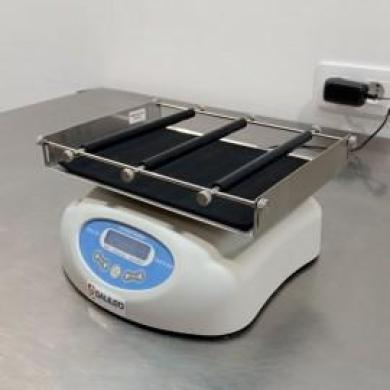 Grant-Bio PSU-10i Orbital Shaker-cover