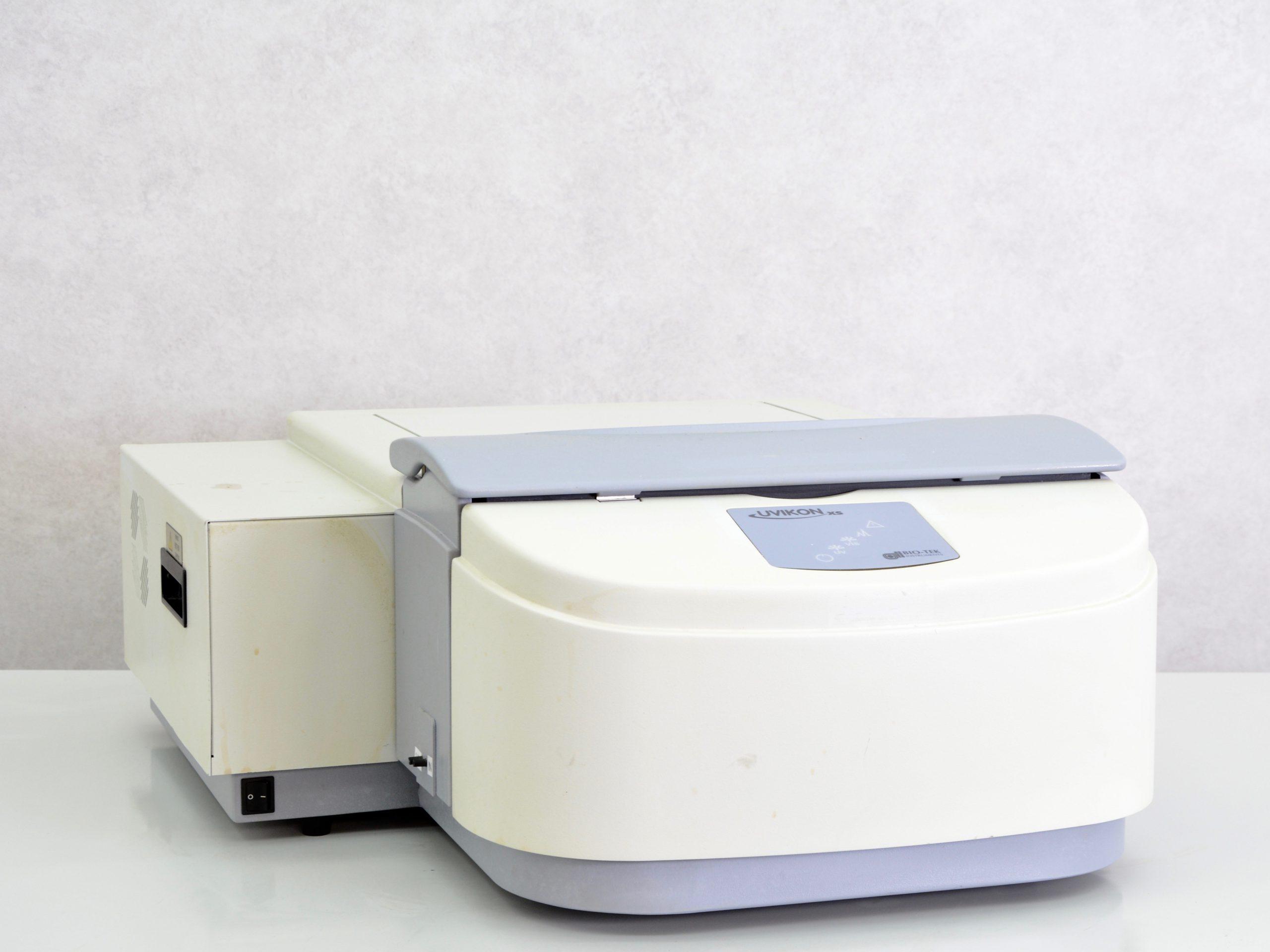 Bio-Tek Uvikon XS UV-Visible Spectrophotometer for Quantitative Absorption Analysis