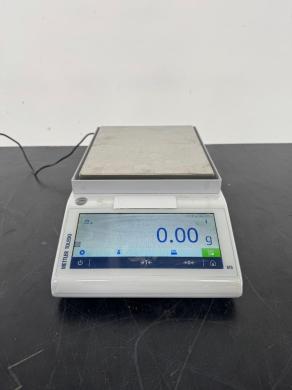 Mettler Toledo MS4002TS/00 High-Precision Digital Laboratory Scale with Touchscreen-cover
