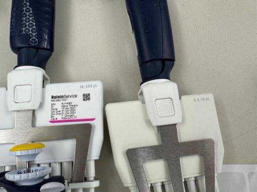 Lot of 10 Electronic Multichannel Pipettes with 8 Channels Each for High-Throughput Liquid Handling-cover