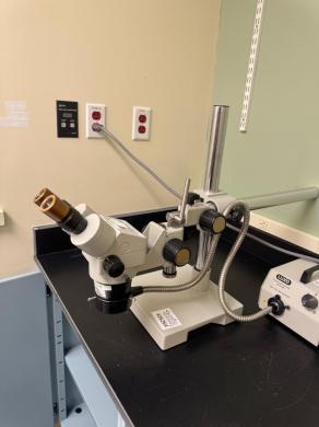 Luxo Stereo Microscope with Adjustable Binocular Eyepieces and External Fiber Optic Illuminator-cover