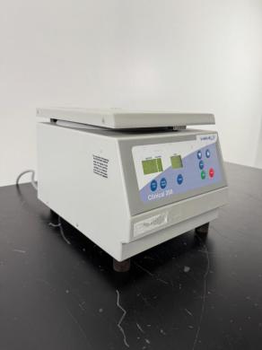 VWR Clinical 200 Benchtop Centrifuge for Clinical and Biomedical Applications-cover