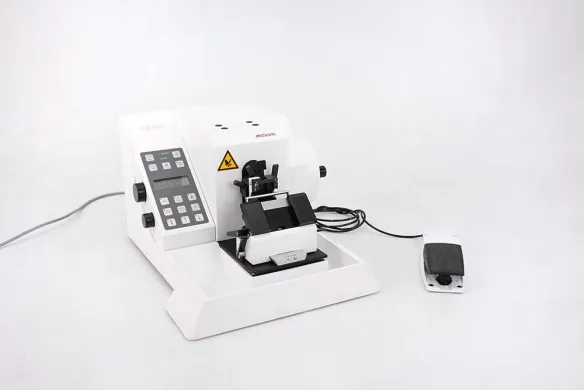 Epredia HM360 Automated Microtome with Foot Pedal