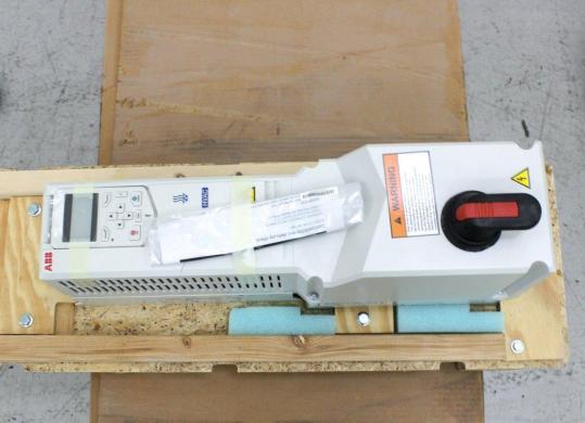 ABB ACH580-PCR-04A8-4 HVAC Variable Frequency Drive 3 HP 480V with R1 Frame and Circuit Breaker-cover