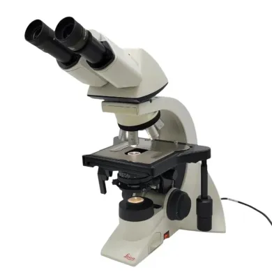 Leica DM1000 Microscope with 2.5x Objective for Pathology and Mohs