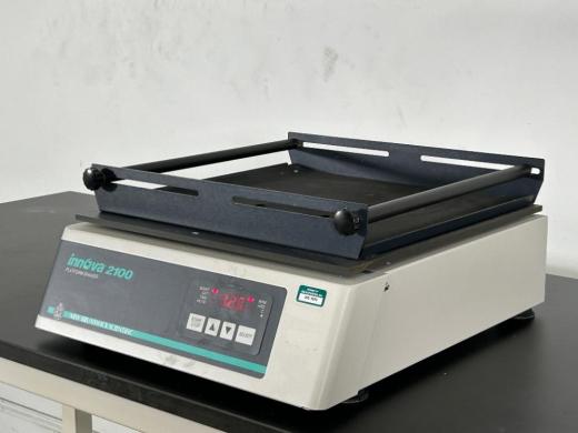 New Brunswick INNOVA 2100 Platform Shaker with Adjustable Speed Control-cover