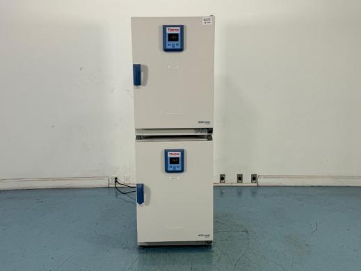 Thermo Scientific HERATherm Doublestack Temperature-Controlled Laboratory Incubator-cover