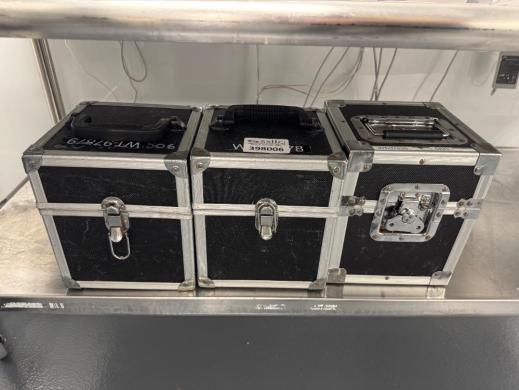 Set of 3 Used Calibration Weights for Precision Balances-cover