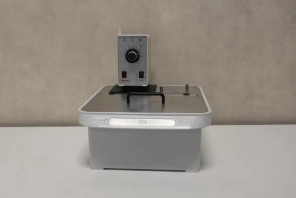Thermo C10/P14 Precision Laboratory Circulating Water Bath for Controlled Temperature Applications