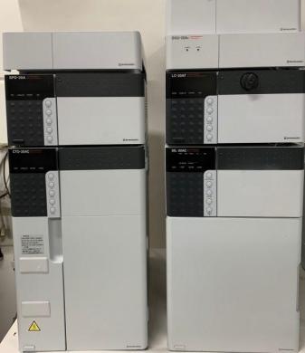 Shimadzu LC-20 HPLC system with UV-cover
