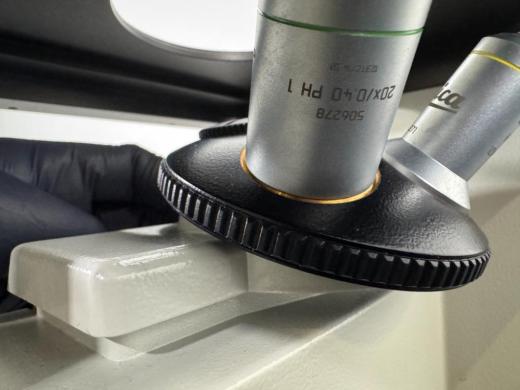 Leica DMIL LED Inverted Microscope-cover