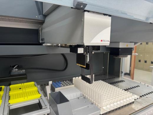 Tecan Freedom Evo-2 150 BASE Automated Liquid Handling System with Modular Deck-cover