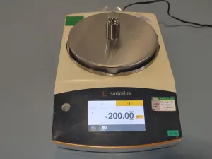 Sartorius Quintix 1102 1CFR Precision Balance, 7 of 11