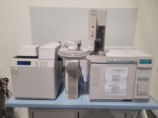 Agilent HP 6890 (G1530A) Gas Chromatograph with FID, Headspace Sampler G1888, Autosampler G1513A, and Controller G1512A-cover