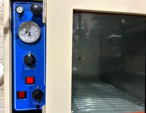 Shel-Lab 1430 Vacuum Oven 1.7 Cu-Ft with Precise Temperature Control and Cross-Flow Ventilation, 2 of 6