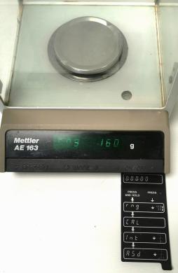 Mettler AE 163 Digital Analytical Balance (160 g x 0.1 mg)-cover
