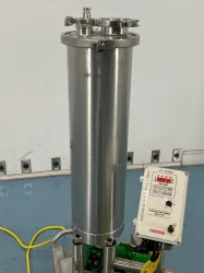 Stainless Steel Vessel with Integrated Magnetic Mixer for Laboratory Mixing Applications, 4 of 4
