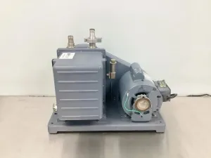 Welch 1402 DuoSeal Belt-Drive Vacuum Pump with 0.5 HP Motor and Large Oil Reservoir, 3 of 11