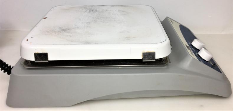 VWR Advanced 97042-682 Stirring Hot Plate (10" x 10" Ceramic Plate)-cover