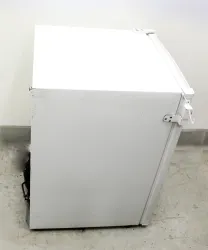 Summit FS60M-L 5.0 cu.ft. Manual Defrost Upright Freezer, 22-inch Width, 7 of 9