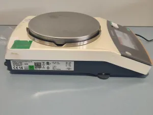 Sartorius Quintix 1102 1CFR Precision Balance, 3 of 11