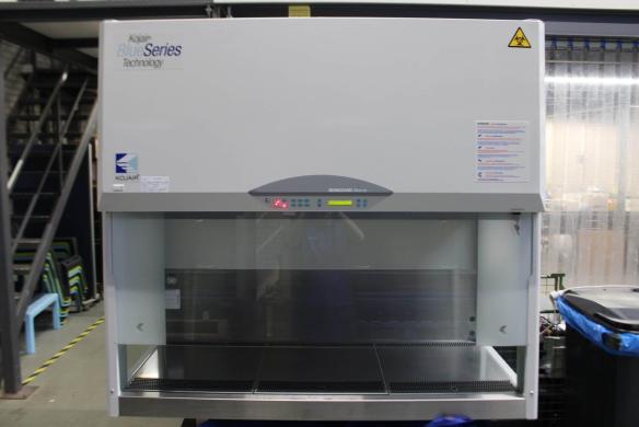 Kojair BioWizard Silver SL-170 Biological Safety Cabinet-cover