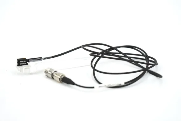Thorlabs M63L01 105 µm Core, 0.22 NA SMA905 to 1.25 mm Ferrule Patch Cable, 1 m