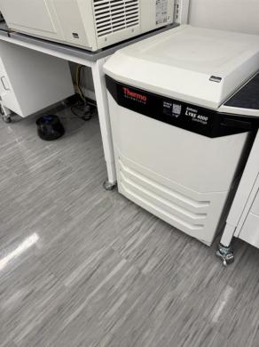 Thermo Fisher Sorvall Lynx 4000 Floor Centrifuge for High-Capacity Laboratory Separation-cover