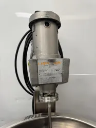 Lee Industries Stainless Steel Mixing Tank with Lightnin XJ-104S Mixer Agitator, 2 of 3