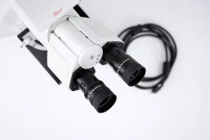 Leica DMLS Trinocular Microscope with Abbe Condenser, 10x/40x/100x Objectives and DFC450 Camera, 9 of 9