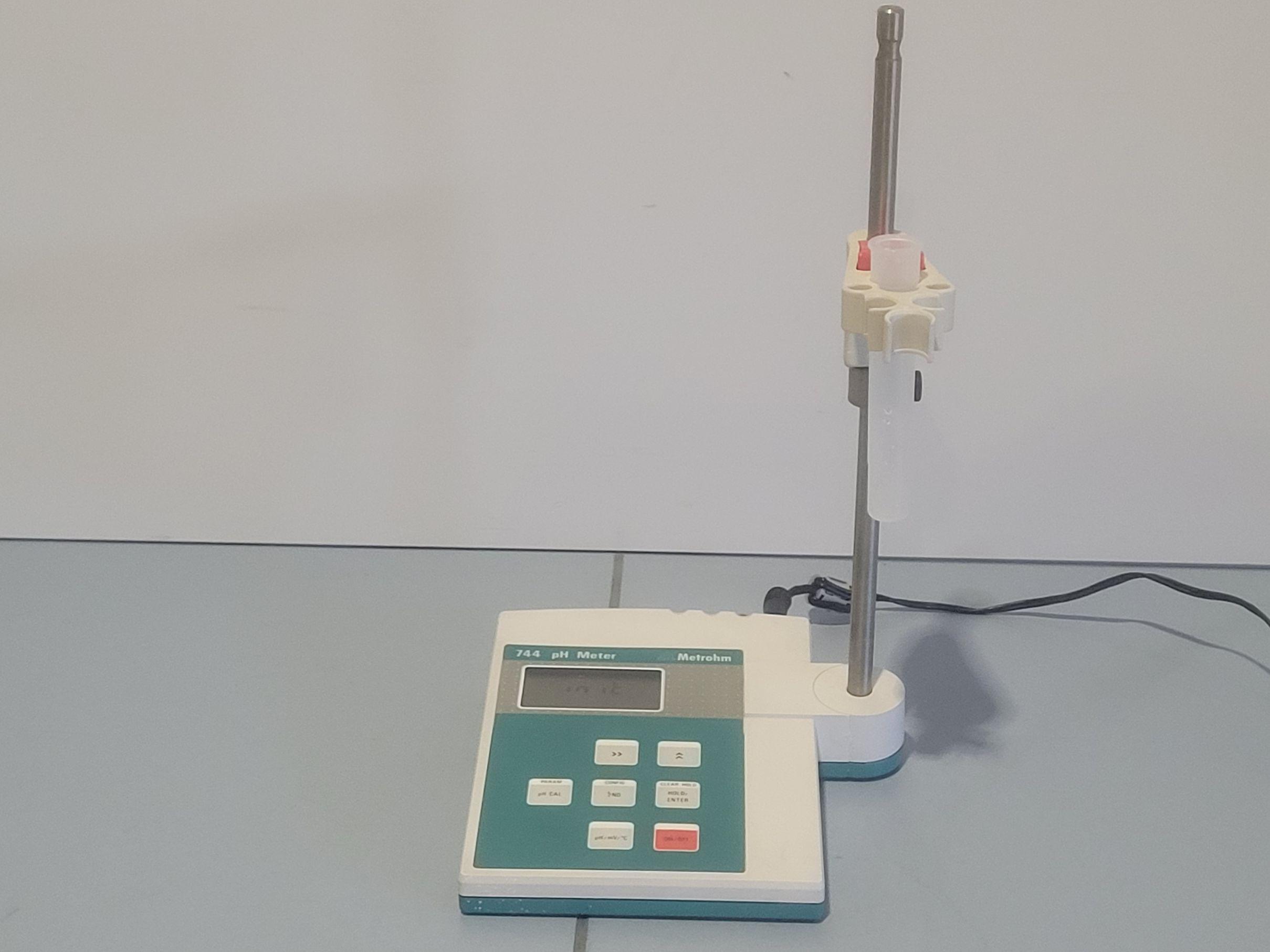 Metrohm 744 Laboratory pH Meter with Automatic Buffer Recognition