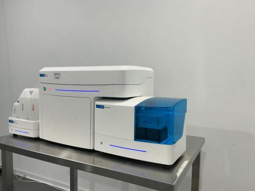 Agilent NovoCyte Advanteon VBR V6B5R3 Modular Flow Cytometer with Automated Sample Loader-cover