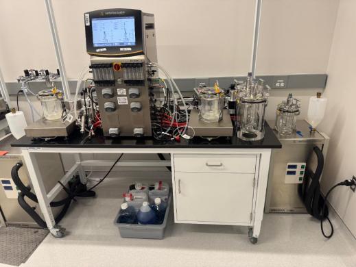 Sartorius BIOSTAT B2 Benchtop Bioreactor System for Controlled Fermentation and Cell Culture-cover