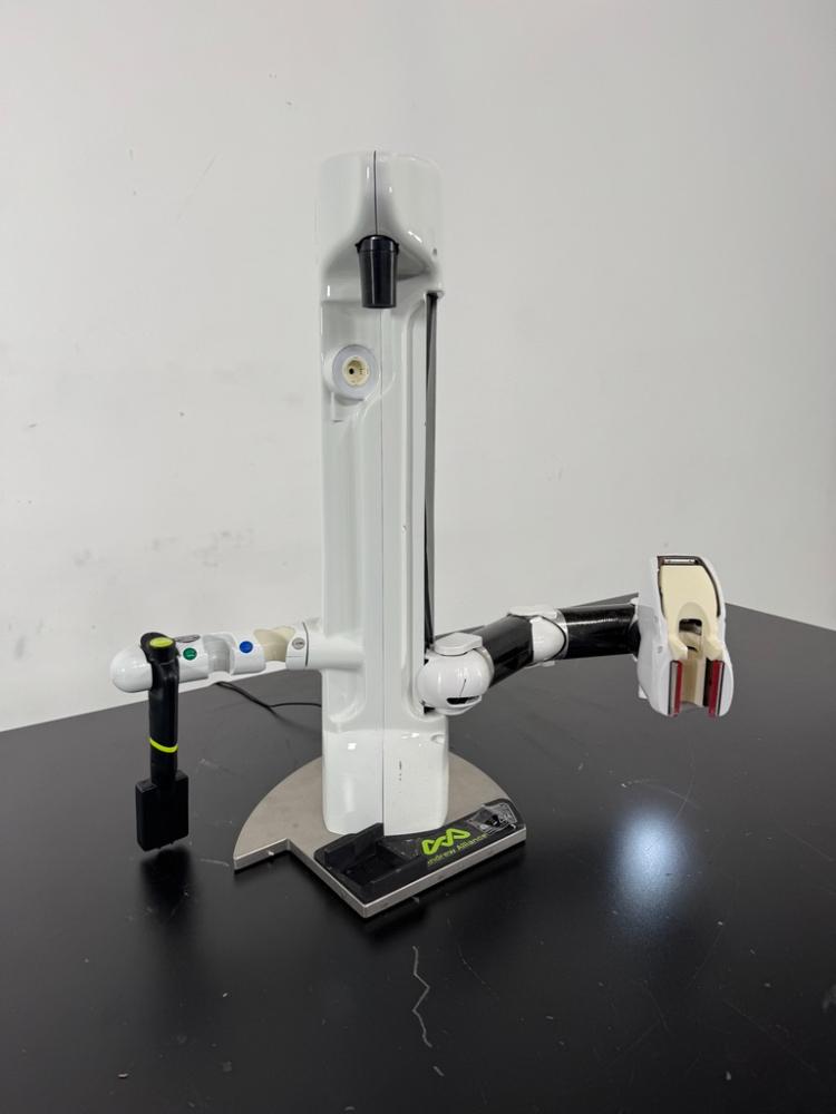 Andrew Alliance Robot Arm for Precise Laboratory Automation with Articulated Joints and Gripper