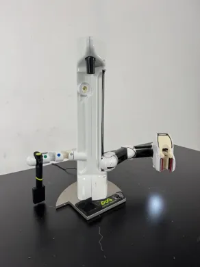 Andrew Alliance Robot Arm for Precise Laboratory Automation with Articulated Joints and Gripper