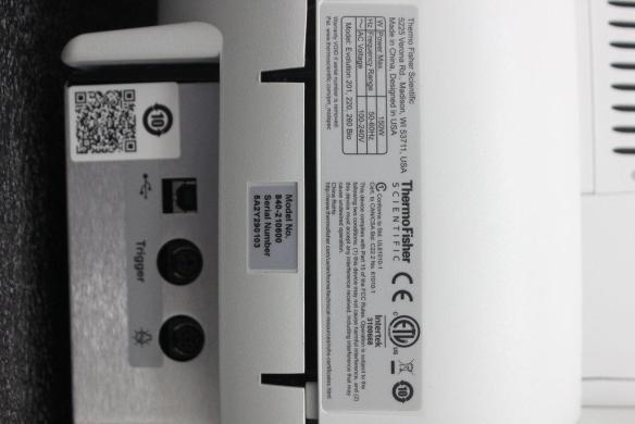 Thermo Scientific Evolution 220 UV-Vis Spectrophotometer Model 840-210600-cover