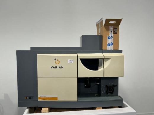 Varian 725ES ICP-OES for High-Performance Elemental Analysis-cover