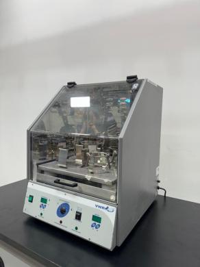 VWR 1570 Incubator Shaker with Precise Temperature and Agitation Control-cover