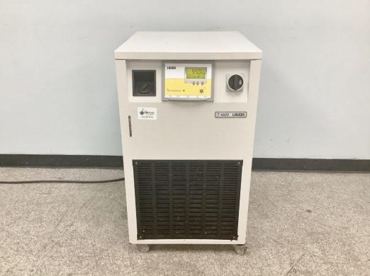 Lauda T2200 Recirculating Water Chiller with Immersion Pump and Pt100 Temperature Control-cover