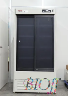 Sanyo MPR-513R Pharmaceutical Refrigerated Showcase 489L