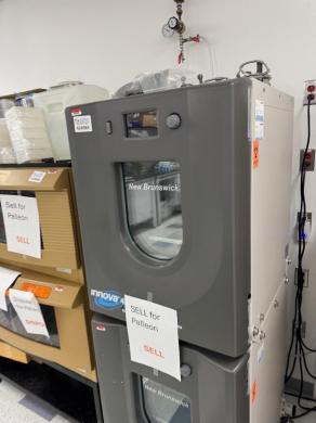 New Brunswick Innova 42R Double Stack Incubator Shaker for Controlled Microbial and Cell Culture-cover