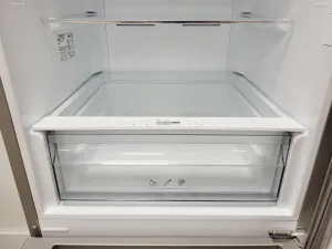 Kenwood KNF60X22 Laboratory Fridge Freezer for Sample Storage, 11 of 15