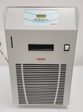 Julabo F1000 Recirculating Chiller Lab-cover