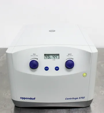 Eppendorf 5702 Benchtop Low-Speed Centrifuge with 4,400 RPM and SOFT Brake Function