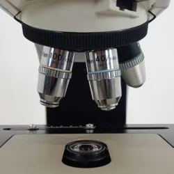 Leica DM2500 Trinocular Microscope, 6 of 16