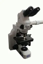Nikon E400 Compound Microscope with Dual Head Side-by-Side Bridge, 3 of 9