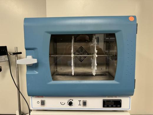 Thermo Hybaid Shake 'n' Stack Temperature-Controlled Shaking Incubator-cover