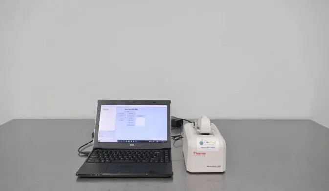 Thermo Scientific NanoDrop 2000 Microvolume UV-Vis Spectrophotometer for Nucleic Acid and Protein Quantification