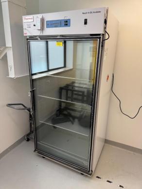 Thermo Fisher Scientific Reach-In CO2 Incubator Model 3950 for Cell Culture-cover
