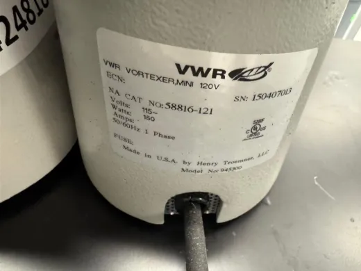 VWR Analog Vortex Mixer Model 945300 with Analog Speed Control and Rubber Platform